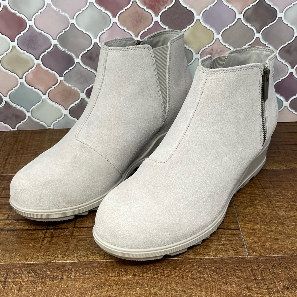 Sorel Women's Ankle Boots in Light Gray
